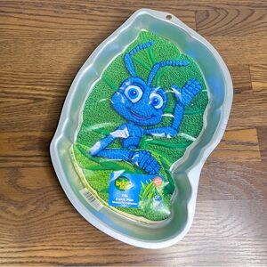 Wilton 1998 Disney Pixar Bugs Life Flik Cake Pan